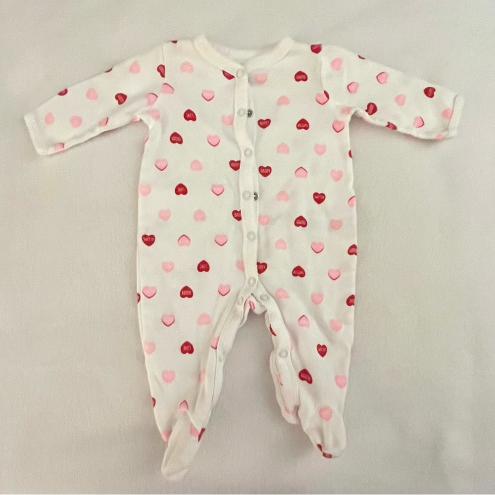 ⭐️4/$10 Carter’s Candy Heart Footies